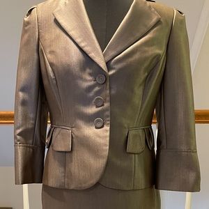 Gray 2 piece skirt suit beautiful detail